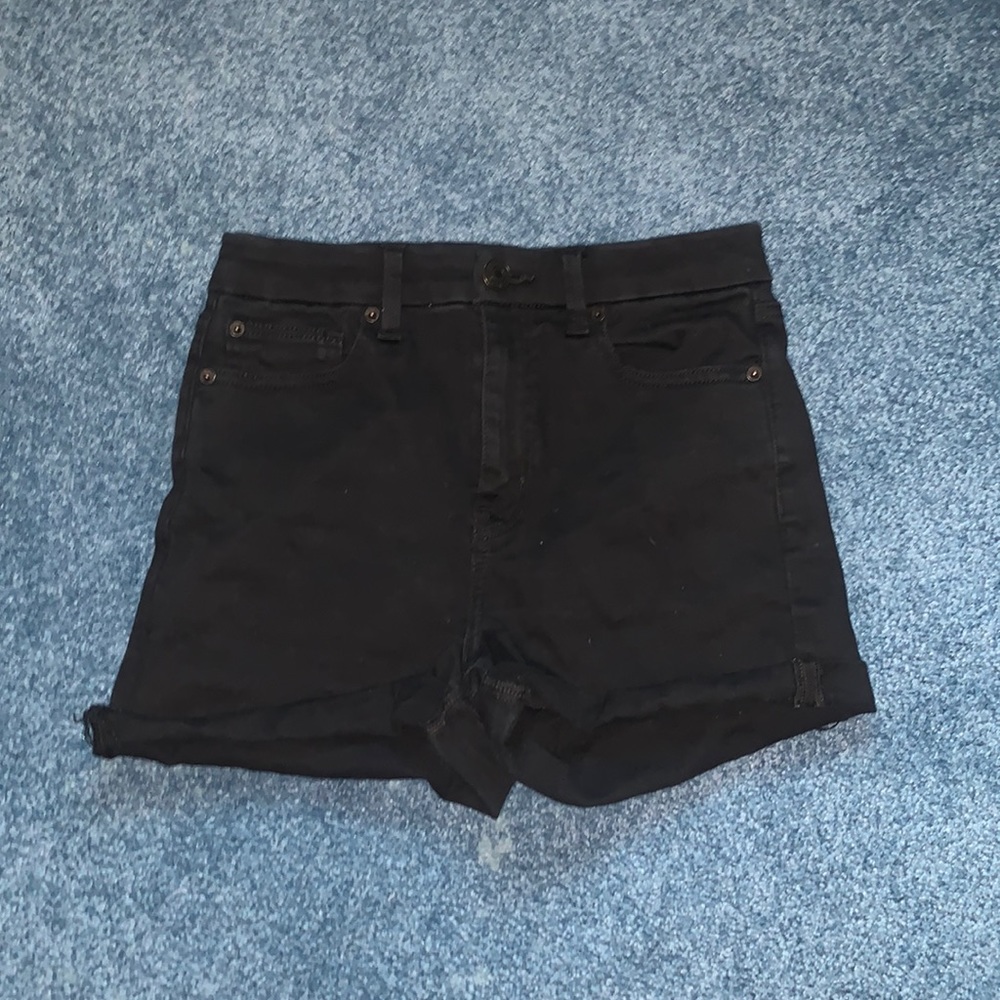American Eagle Black High Waisted shorts